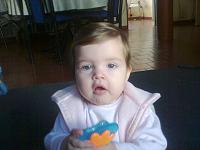 Jazmin, le estan saliendo los dientitos