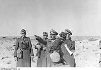 Pulsa en la imagen para verla en tamao completo

Nombre: Enero 1942, un cámara filma a Rommel y su estado mayor reconociendo las posiciones enemigas.jpg
Visitas: 52
Tamao: 46.4 KB
ID: 47789